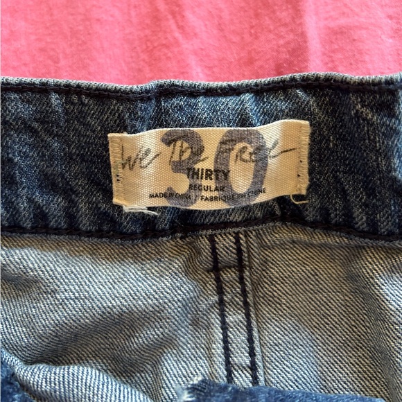 Free People denim paper bag style skirt, belt w tortoise shell buckle, size 30” - Picture 3 of 4